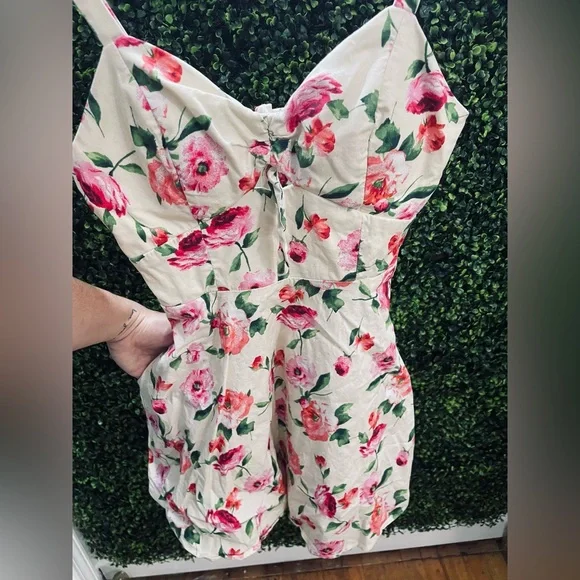 Floral mini dress with pockets Size S - Picture 2 of 4